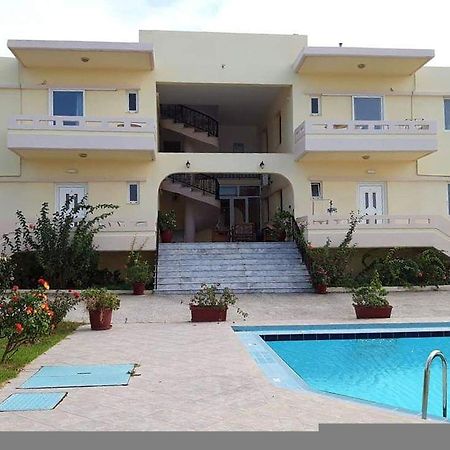 Litinas Apartments With Pool Agia Marina 외부 사진