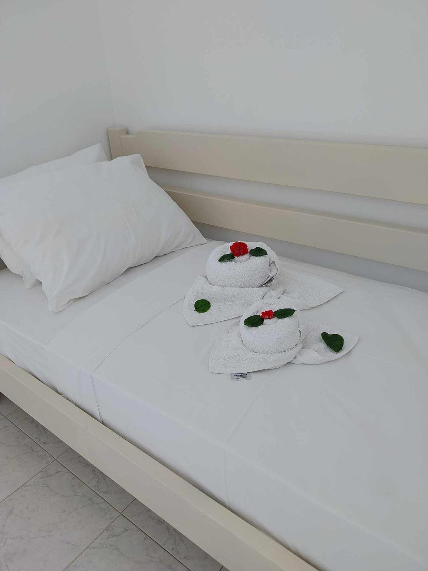 Litinas Apartments With Pool Agia Marina 외부 사진