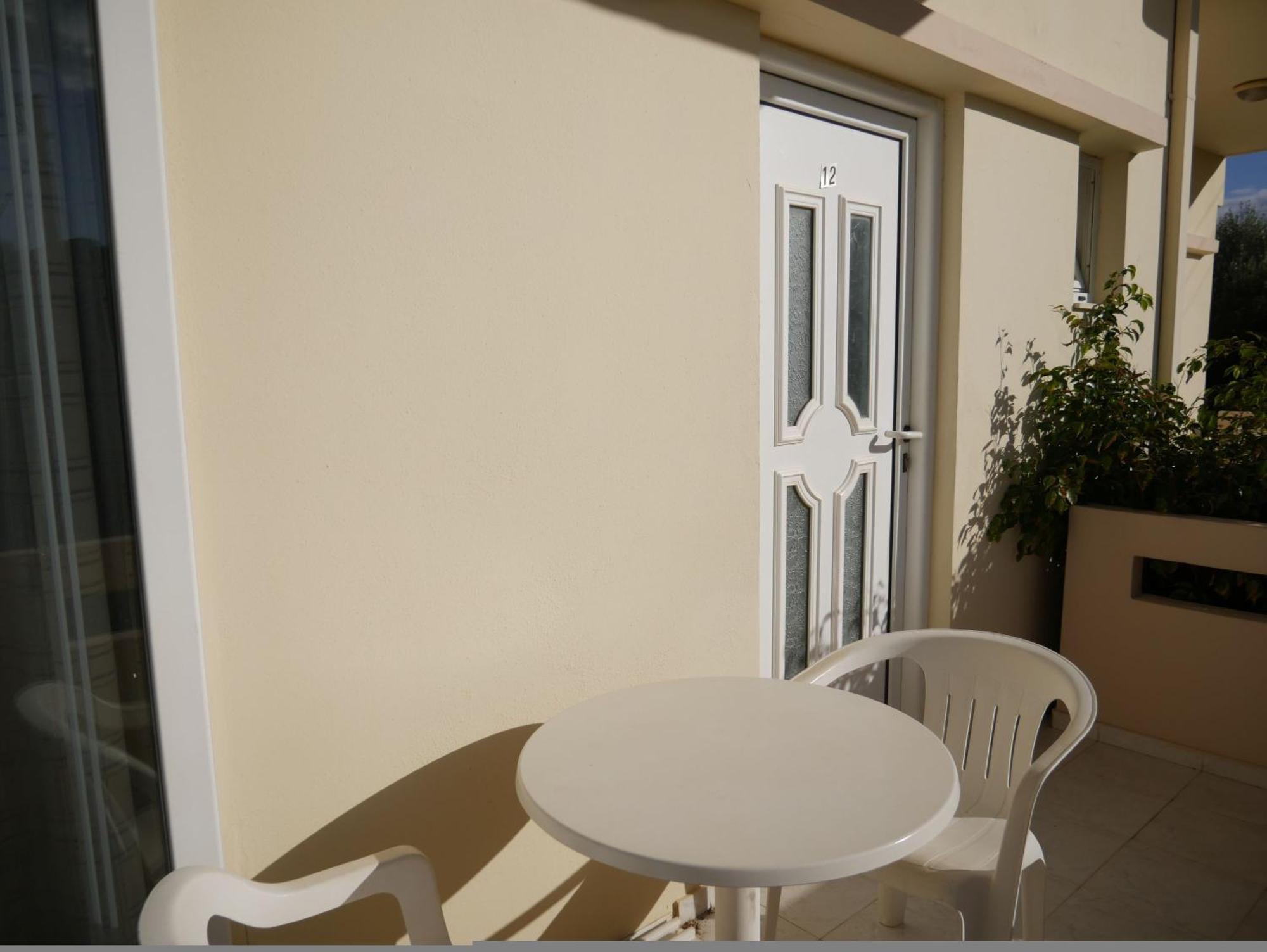 Litinas Apartments With Pool Agia Marina 외부 사진