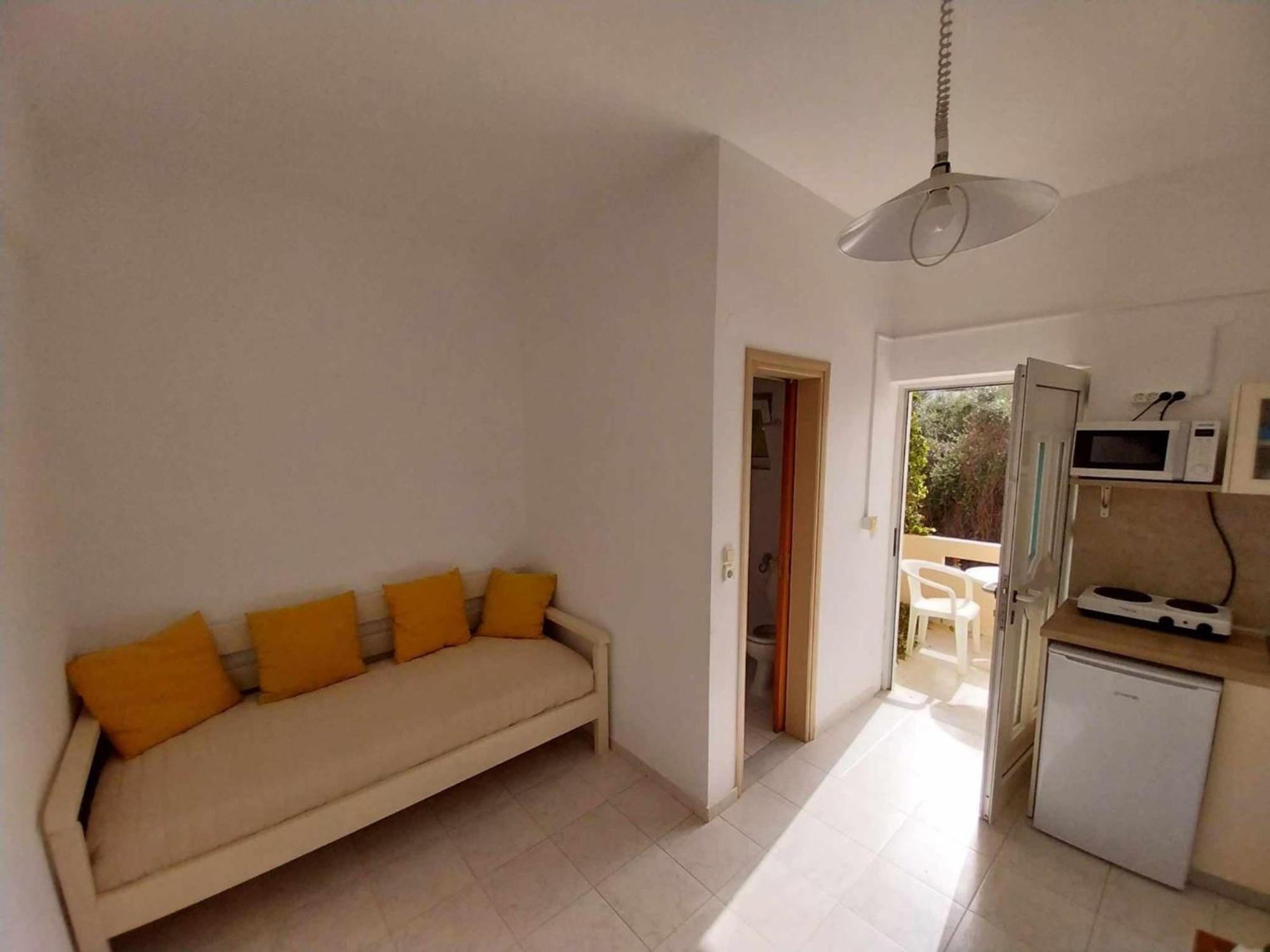 Litinas Apartments With Pool Agia Marina 외부 사진
