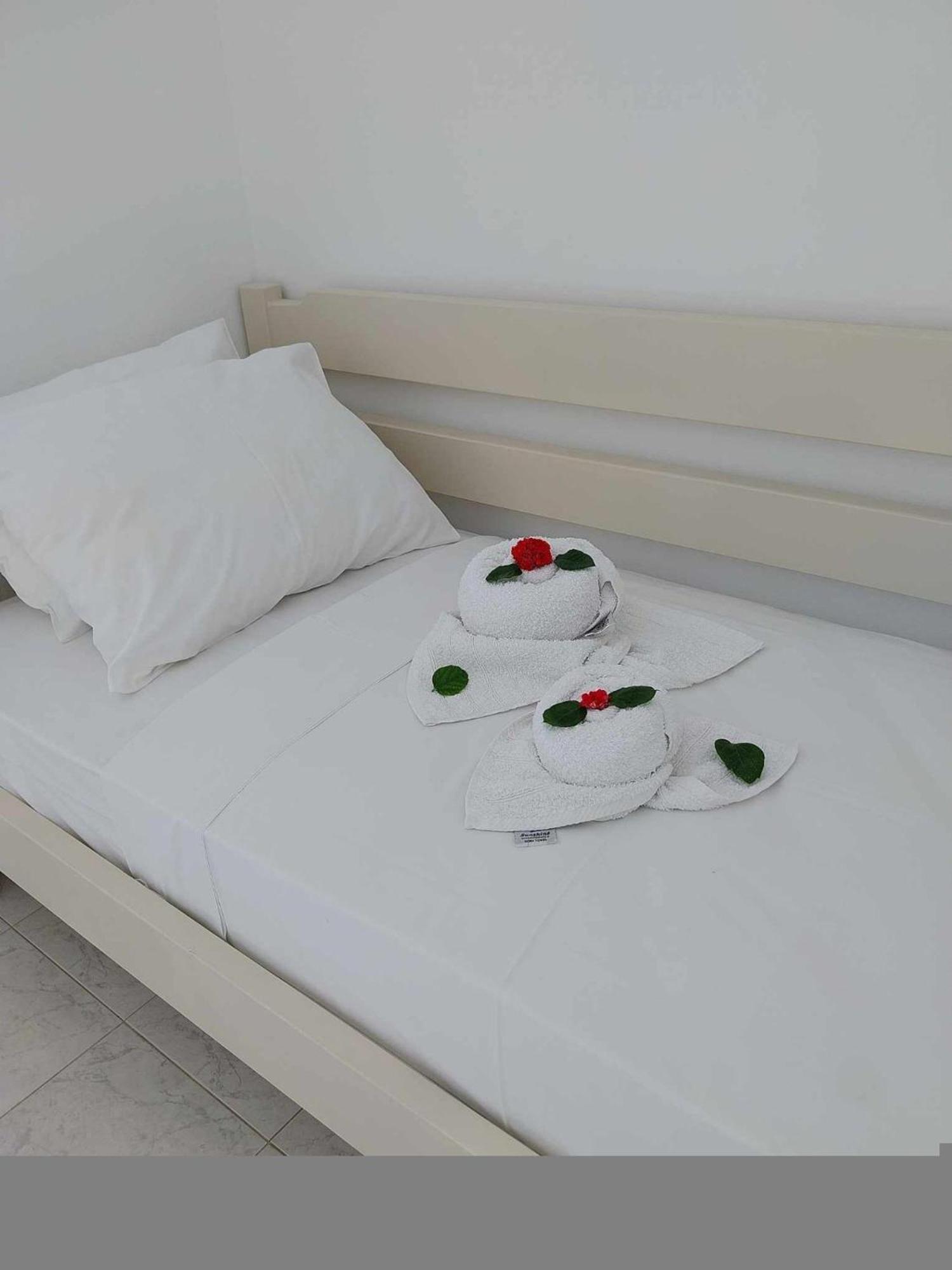 Litinas Apartments With Pool Agia Marina 외부 사진