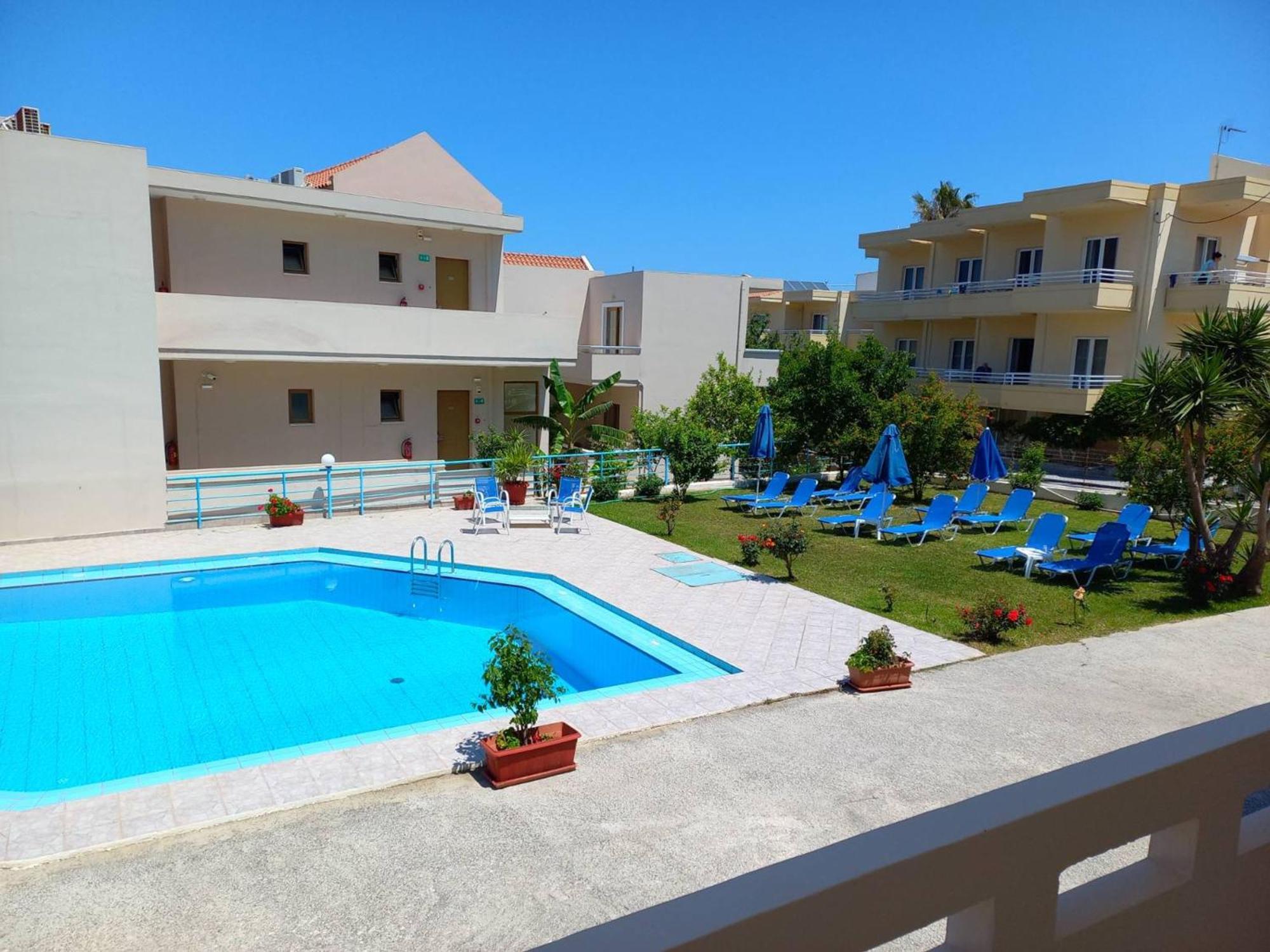 Litinas Apartments With Pool Agia Marina 외부 사진