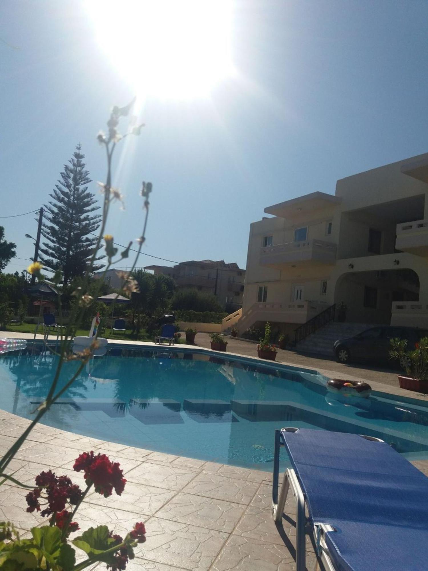 Litinas Apartments With Pool Agia Marina 외부 사진