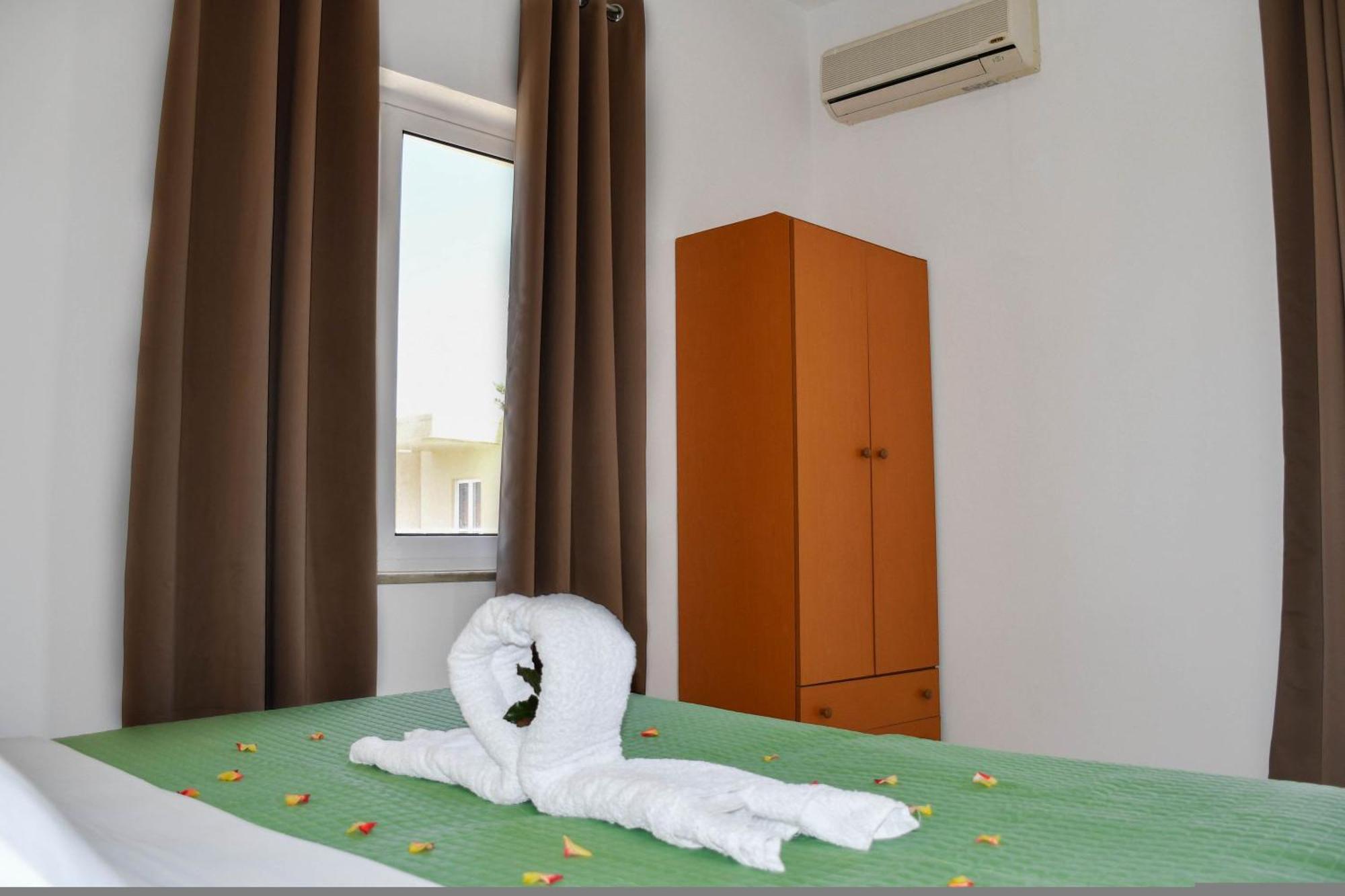Litinas Apartments With Pool Agia Marina 외부 사진