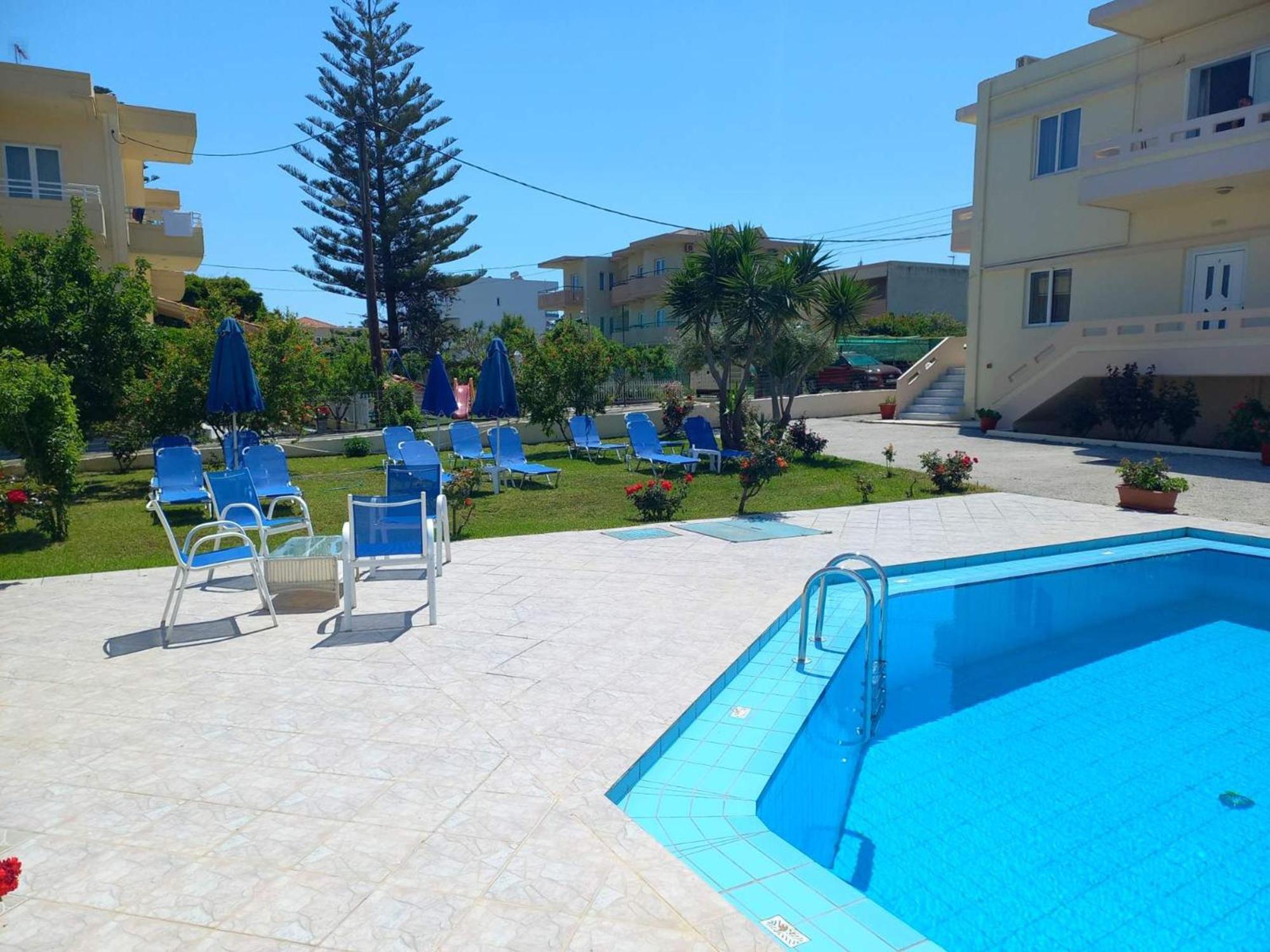 Litinas Apartments With Pool Agia Marina 외부 사진